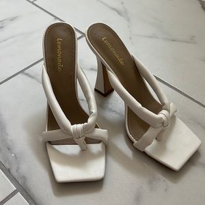 Puff strap white heel